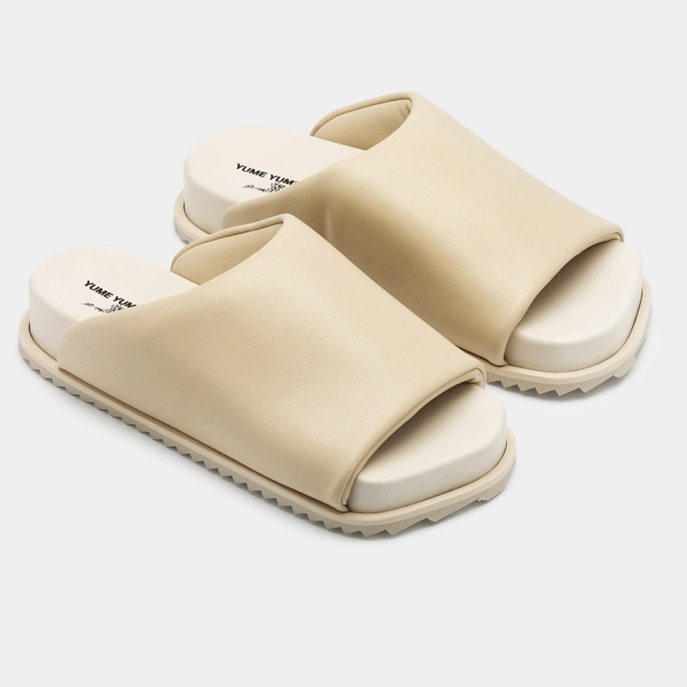 YUME YUME SANDAL FINN Sz 9 - 300.00